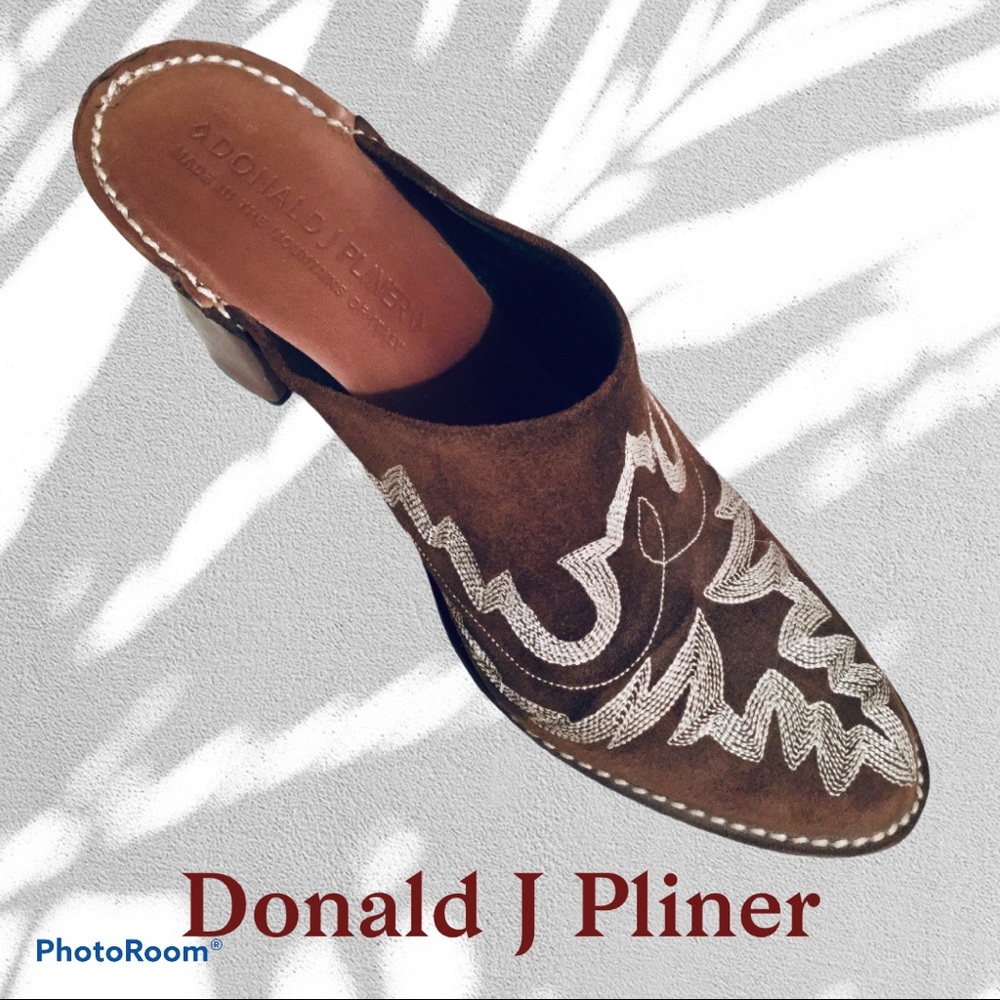Donald J Pliner Brown & White Design Mules - Picture 6 of 6